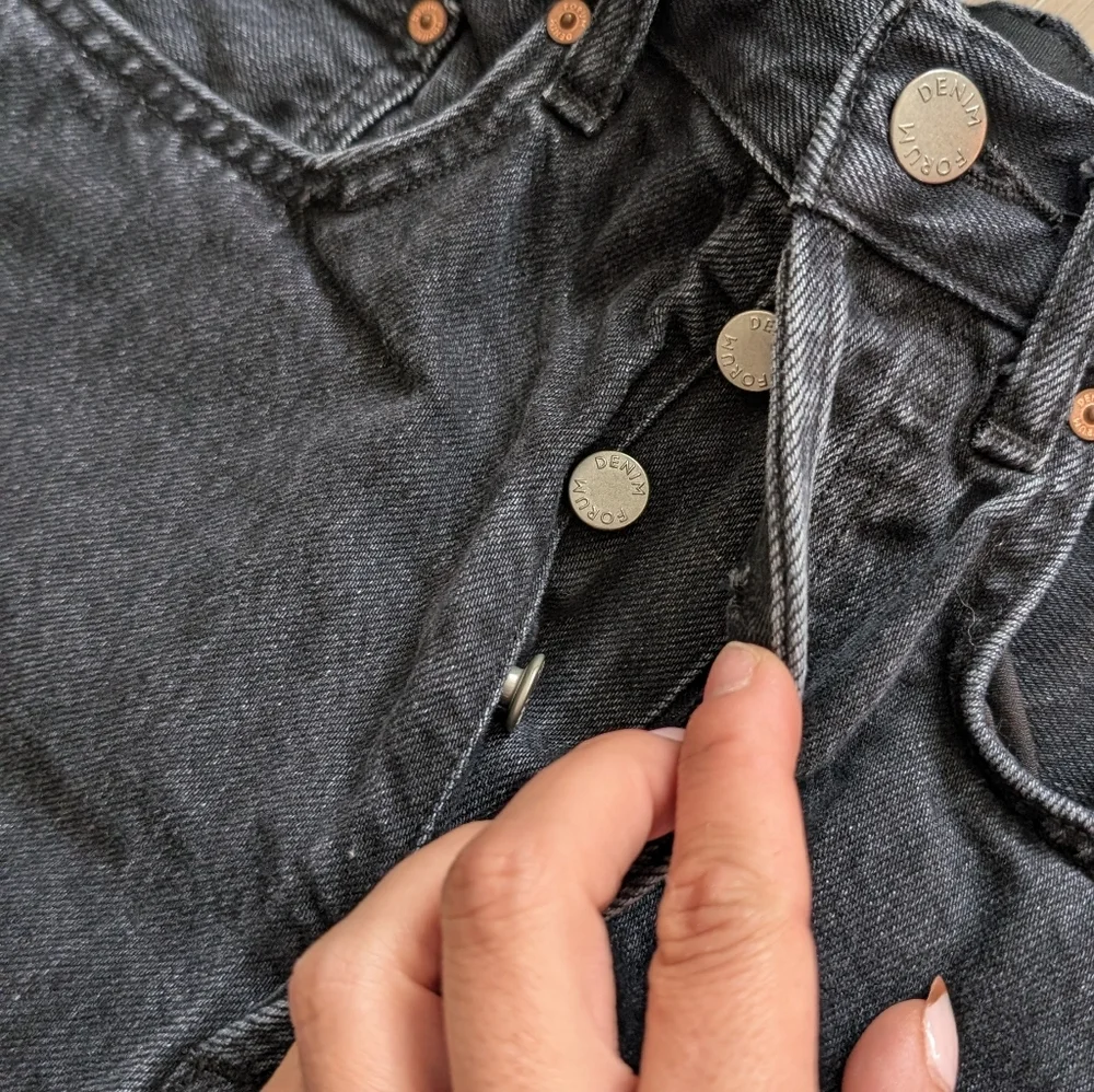 Aritzia Denim Forum High Rise Loose Leg Joni Jeans - Picture 8 of 9
